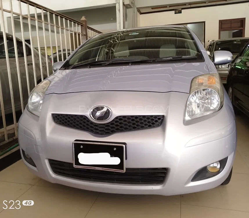 Toyota Vitz 2007 for Sale in Peshawar Image-1