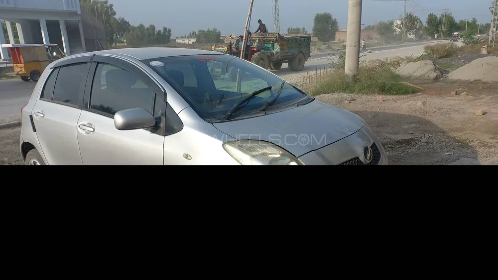 Toyota Vitz 2007 for Sale in Swabi Image-1