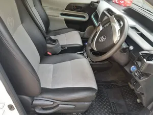 Toyota Aqua G 2012 for Sale