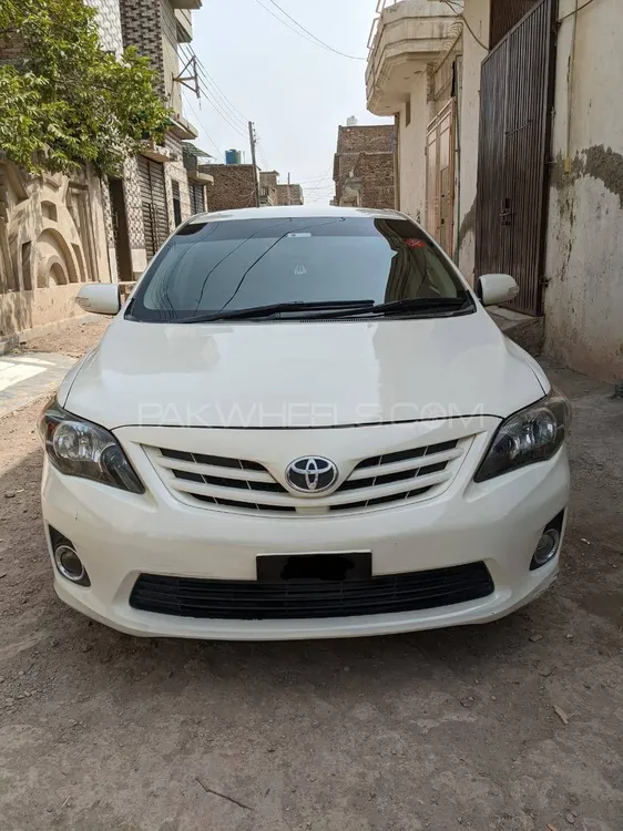 Toyota Corolla 2013 for Sale in Peshawar Image-1