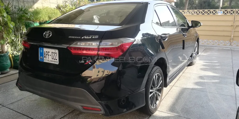 Toyota Corolla 2021 for Sale in Rawalpindi Image-1
