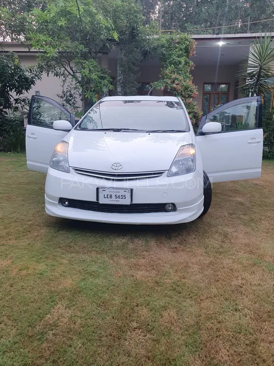 Toyota Prius 2007 for Sale in Peshawar Image-1