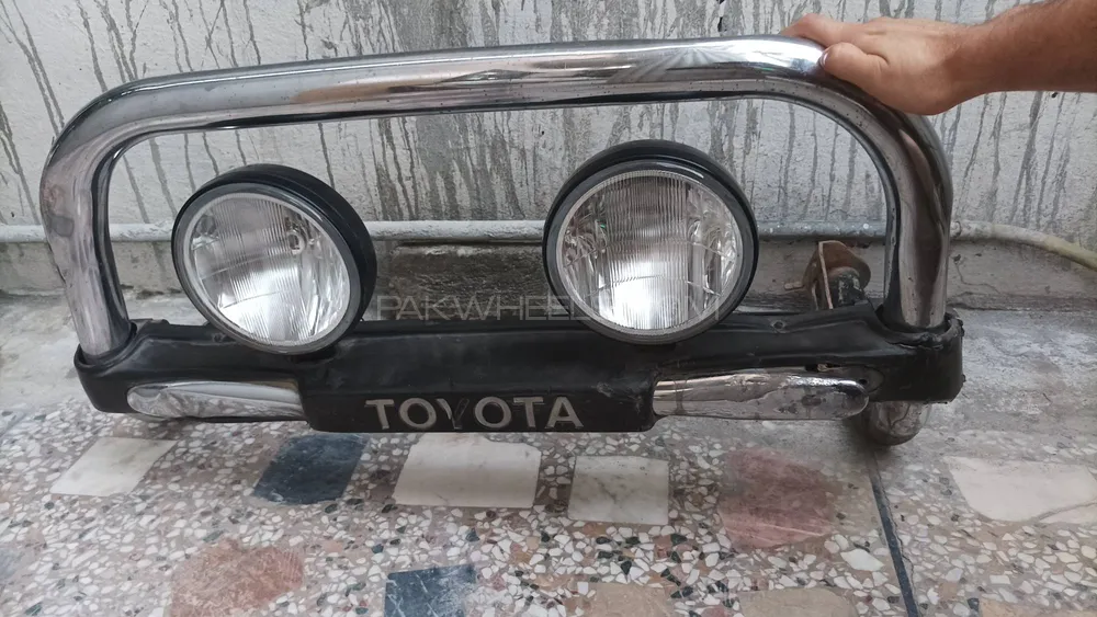 Hilux Bull bar for SSRX 107 and 109 Image-1