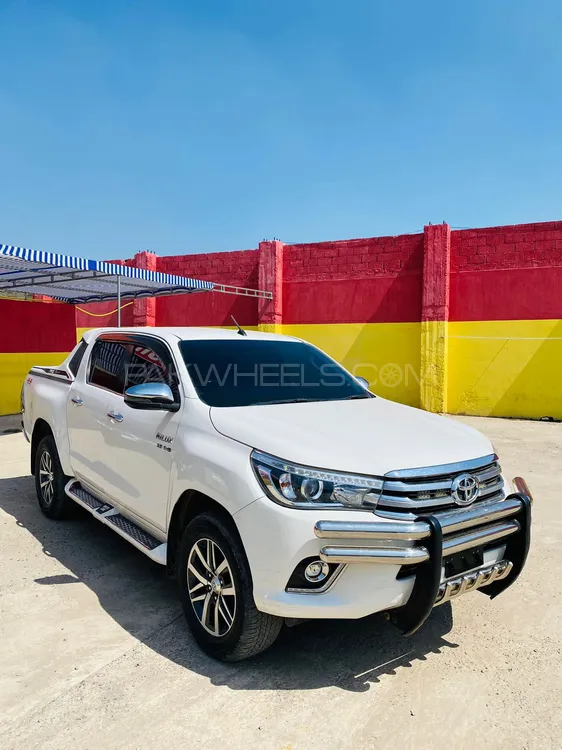 Toyota Hilux 2020 for Sale in Islamabad Image-1