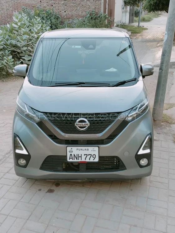 Nissan Dayz Highway Star 2020 for Sale in Multan Image-1