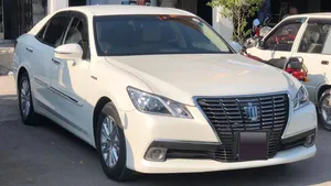 Toyota Crown Royal Saloon G 2015 for Sale