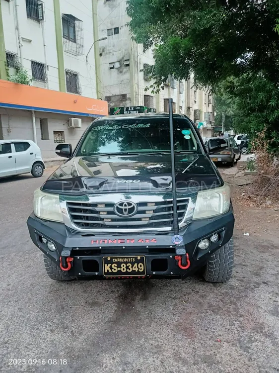 Toyota Hilux 2013 for Sale in Karachi Image-1