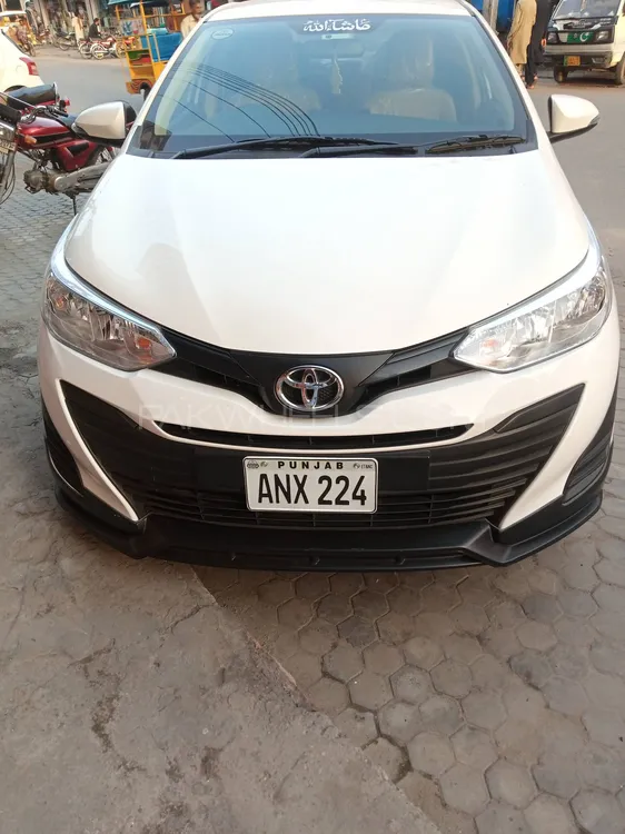 ٹویوٹا یارس سیڈان 2023 for Sale in منڈی بہاؤ الدین Image-1