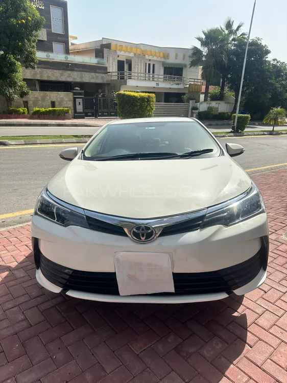 Toyota Corolla 2019 for Sale in Islamabad Image-1