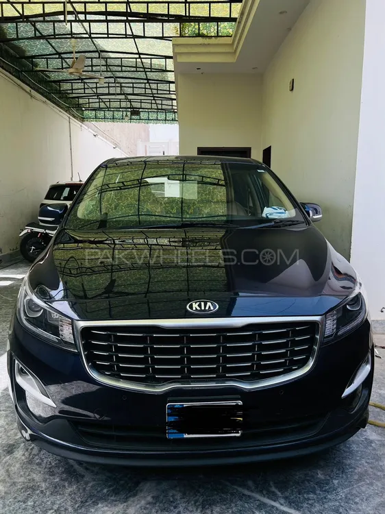 KIA Carnival 2020 for Sale in Multan Image-1