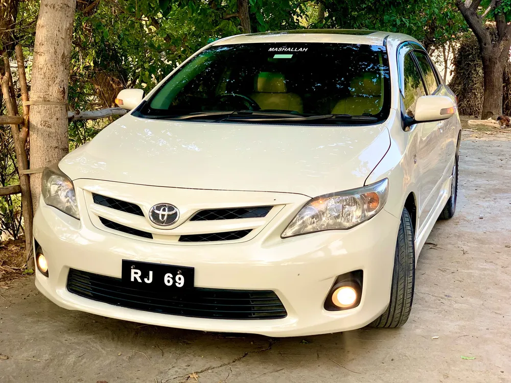 Toyota Corolla 2011 for Sale in Swat Image-1