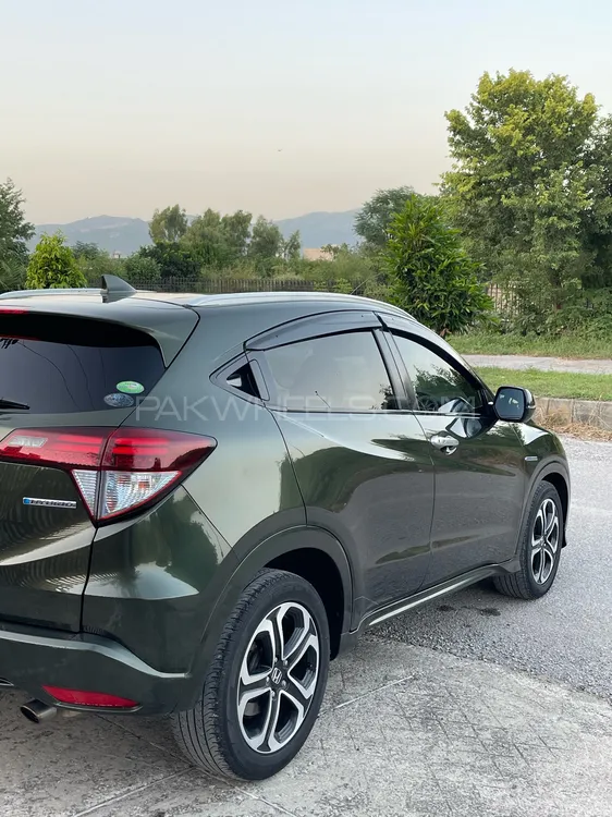 Honda Vezel 2014 for Sale in Islamabad Image-1