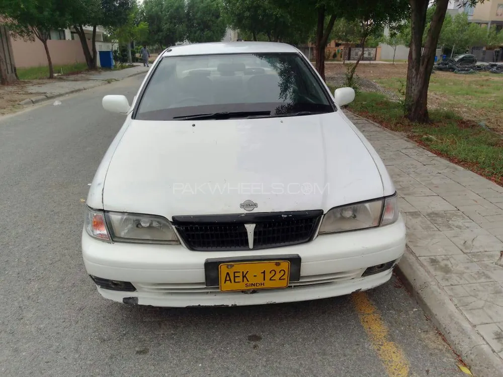 Nissan Sunny 2002 for Sale in Lahore Image-1