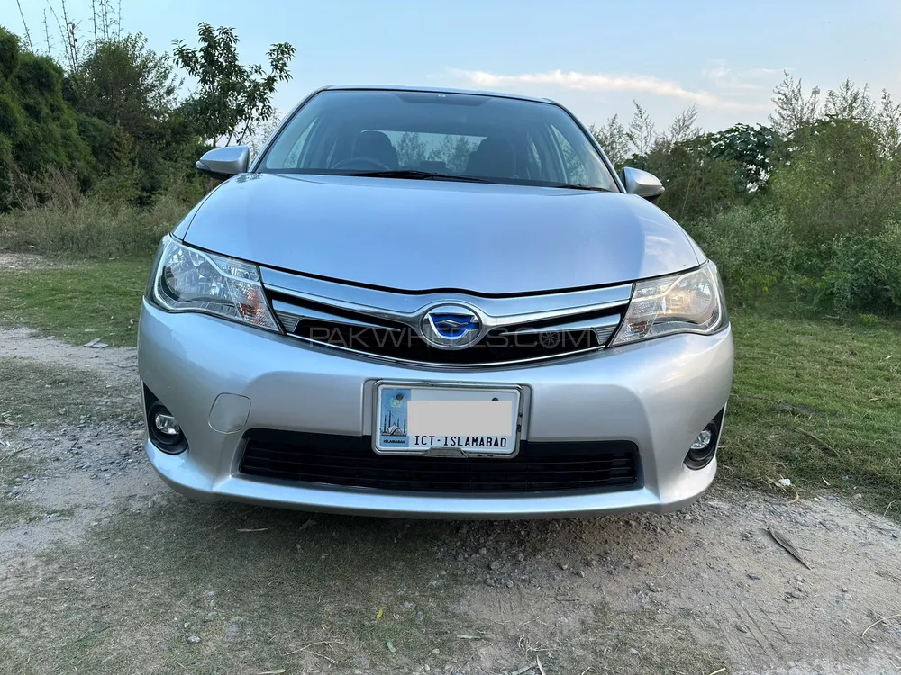 Toyota Corolla Axio 2014 for Sale in Islamabad Image-1