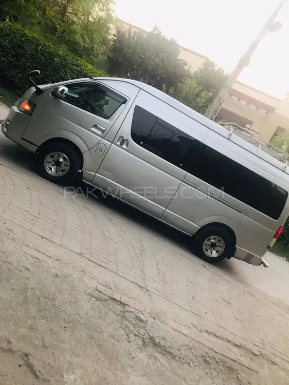 Toyota Hiace 2013 for Sale in Lahore Image-1