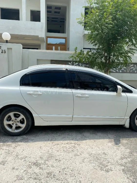 Honda Civic 2011 for Sale in Faisalabad Image-1