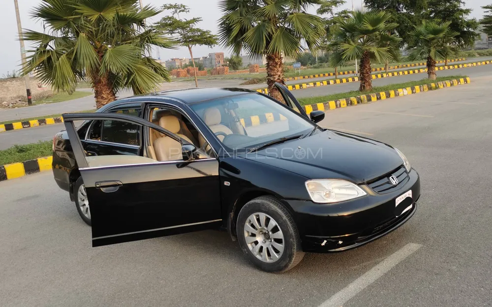 Honda Civic 2004 for Sale in Lahore Image-1