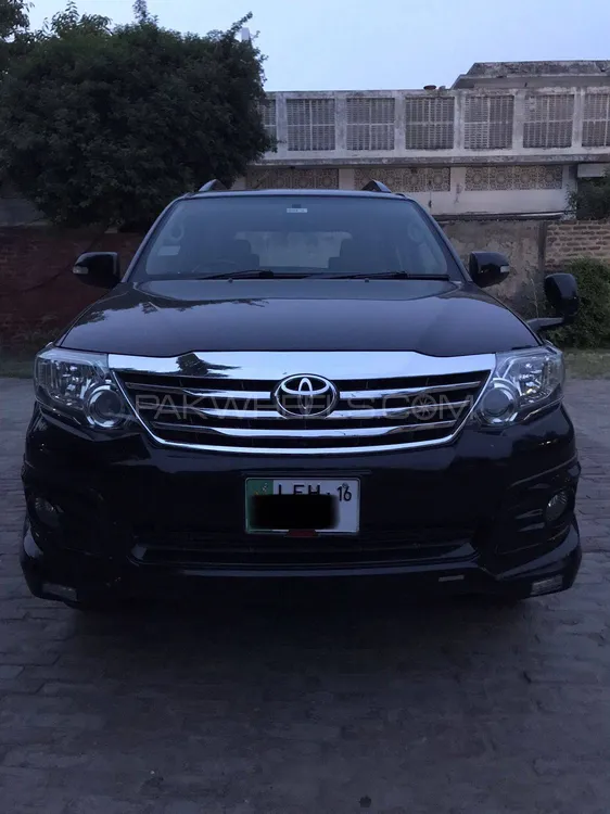 Toyota Fortuner 2016 for Sale in Lahore Image-1
