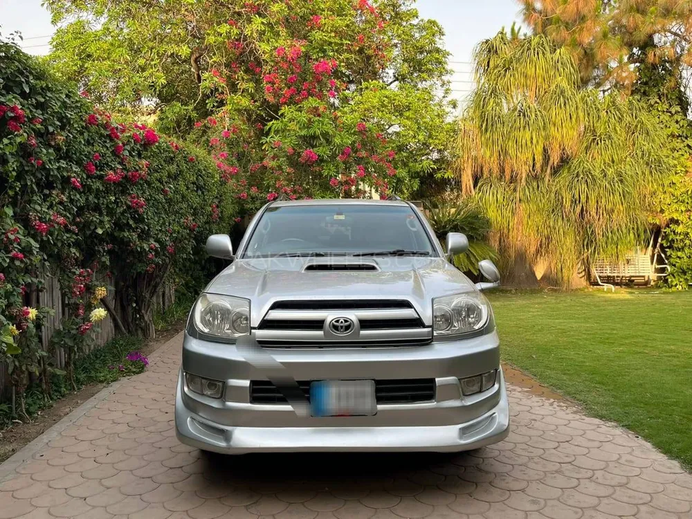 Toyota Surf 2004 for Sale in Lahore Image-1