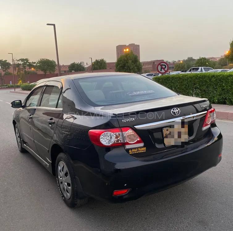 Toyota Corolla 2014 for Sale in Karachi Image-1