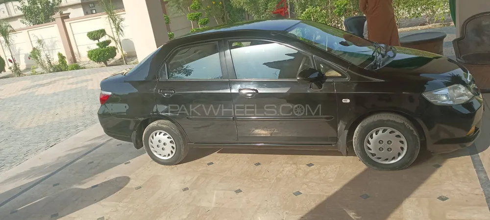 Honda City 2008 for Sale in Hujra Shah Mukeem Image-1
