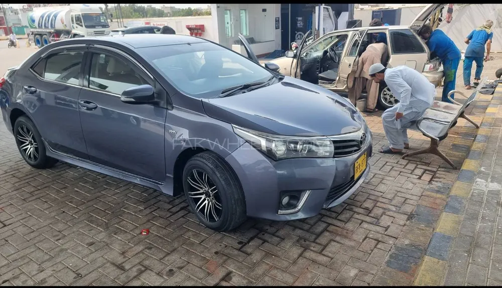 Toyota Corolla 2016 for Sale in Karachi Image-1