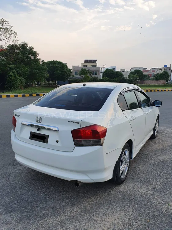 Honda City 2011 for Sale in Lahore Image-1