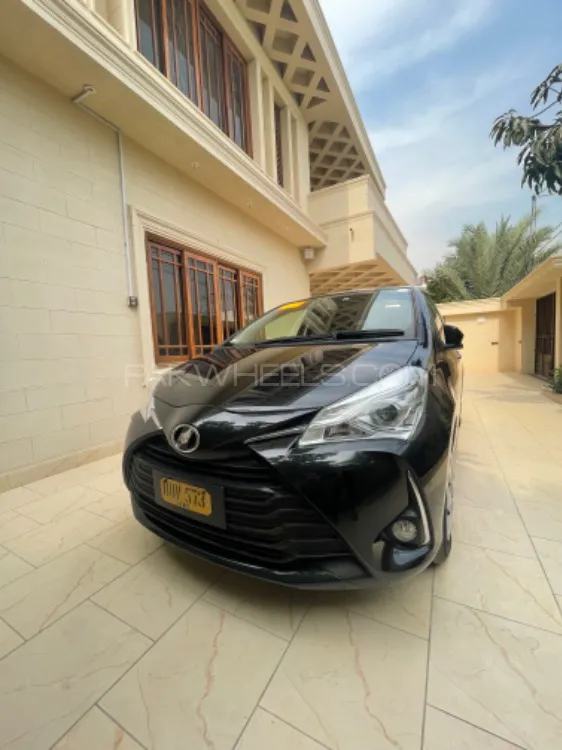 Toyota Vitz 2021 for Sale in Karachi Image-1