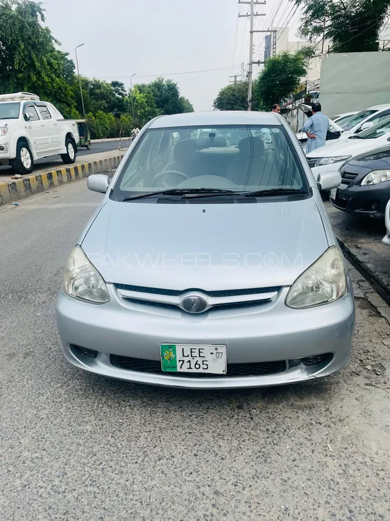 Toyota Platz 2003 for Sale in Lahore Image-1