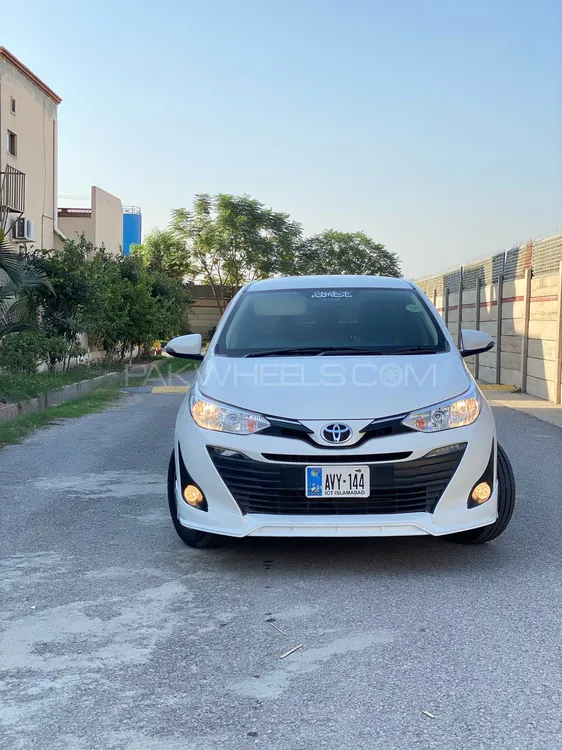 Toyota Yaris Sedan 2020 for Sale in Peshawar Image-1