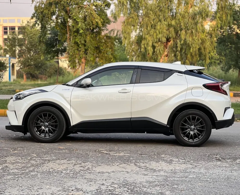 Toyota C-HR 2018 for Sale in Rawalpindi Image-1
