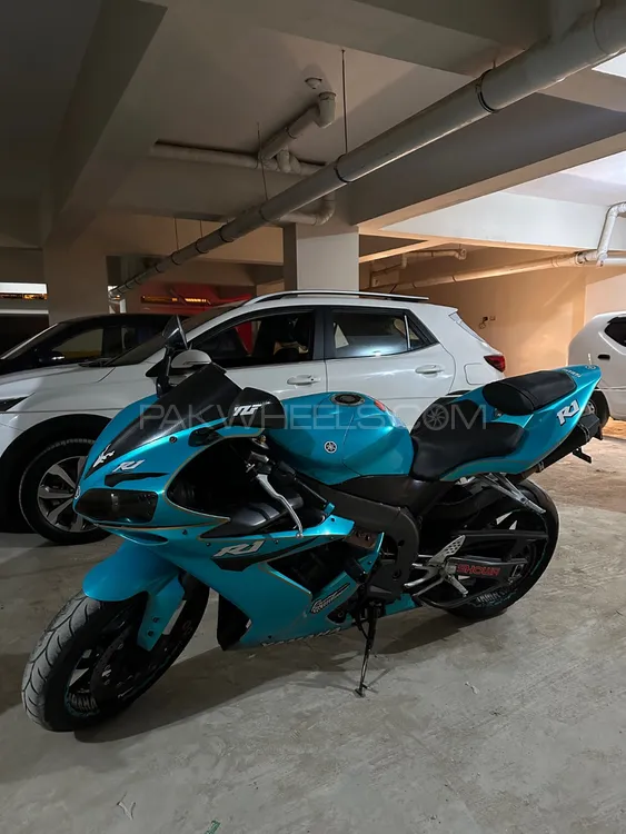 Yamaha YZF-R1 2005 for Sale Image-1