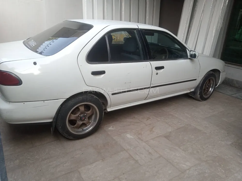 Nissan Sunny 1998 for Sale in Lahore Image-1