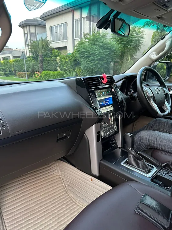 Toyota Prado 2013 for Sale in Lahore Image-1