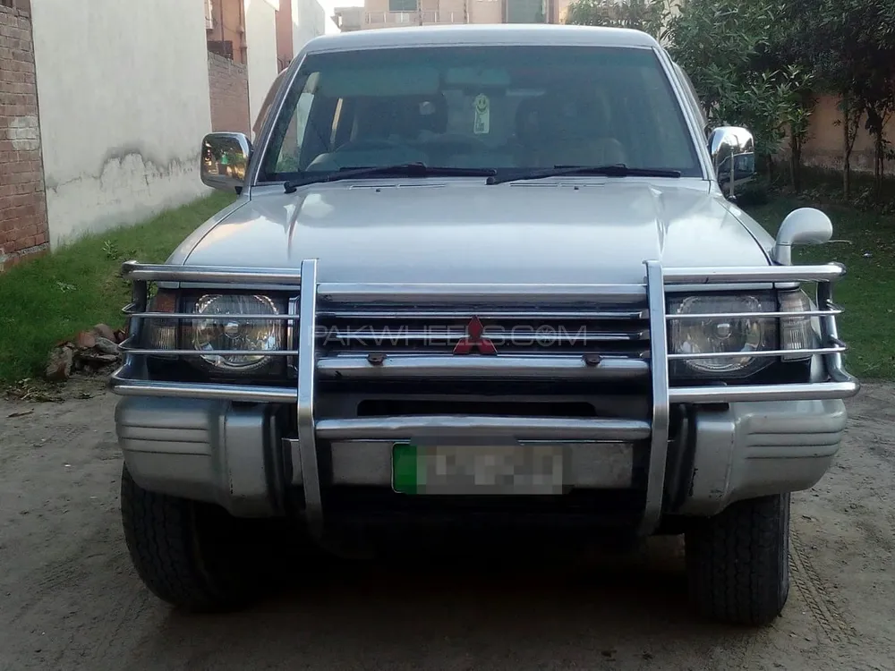 Mitsubishi Pajero 1992 for Sale in Lahore Image-1