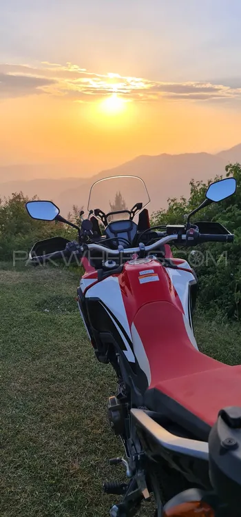 ہونڈا Africa Twin CRF 1000L 2017 for Sale ہونڈا Africa Twin CRF 1000L 2017 for Sale Image-3