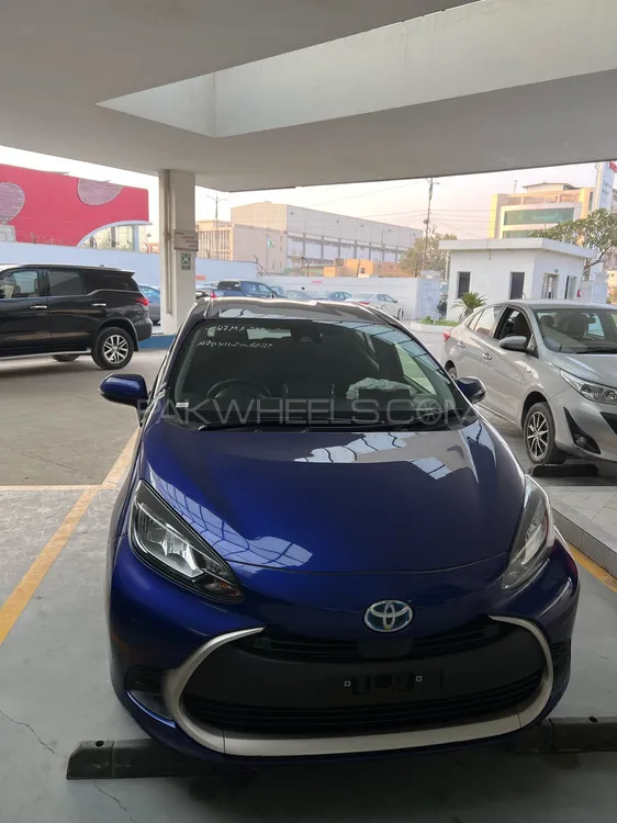 Toyota Aqua 2021 for Sale in Karachi Image-1