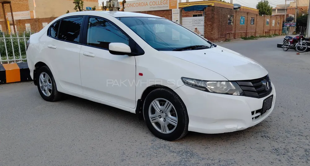 Honda City 2013 for Sale in Faisalabad Image-1