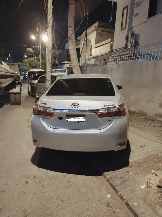 Toyota Corolla 2017 for Sale in Karachi Image-1