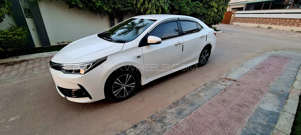 Toyota Corolla 2017 for Sale in Multan Image-1