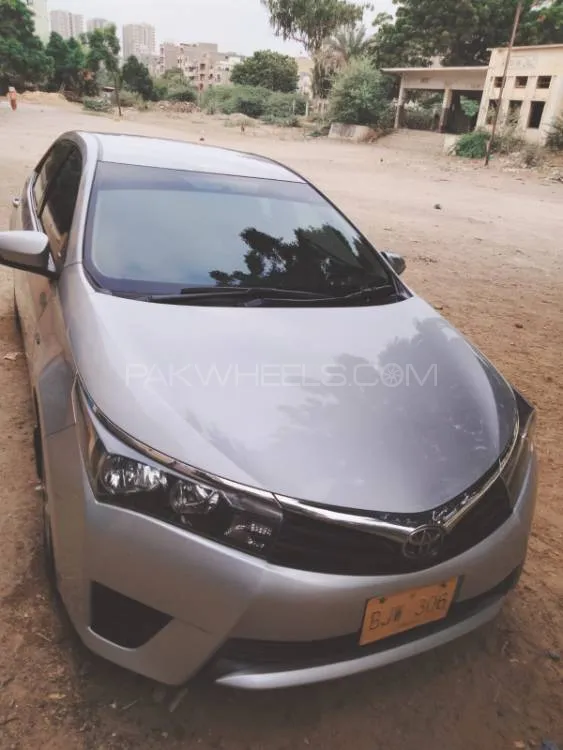 Toyota Corolla 2017 for Sale in Karachi Image-1