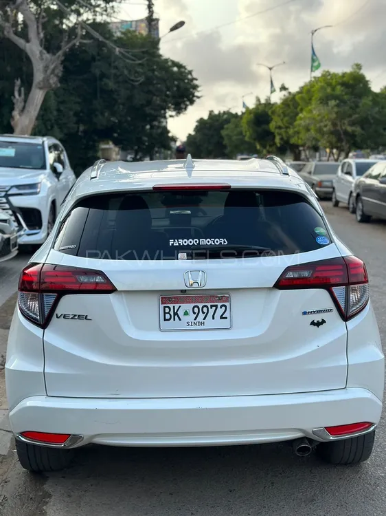 Honda Vezel 2016 for Sale in Karachi Image-1