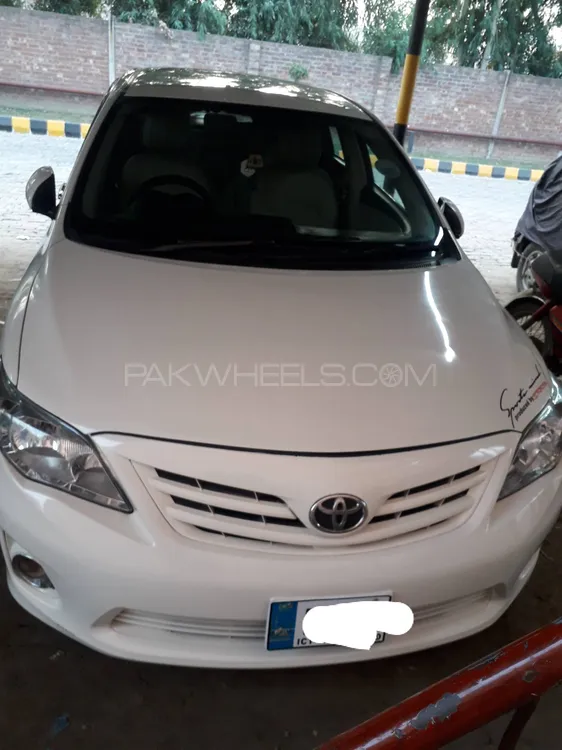 Toyota Corolla 2014 for Sale in Lahore Image-1