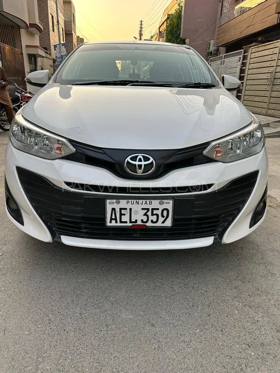 Toyota Yaris Sedan 2021 for Sale in Lahore Image-1