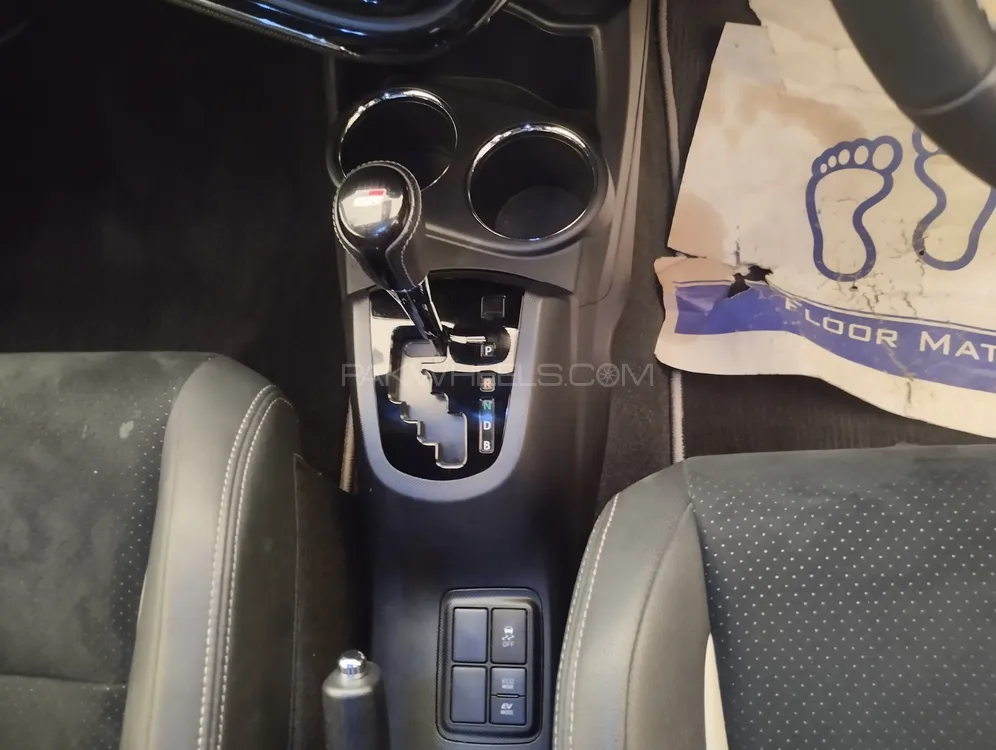 Toyota Aqua 2020 for Sale in Lahore Toyota Aqua 2020 for Sale in Lahore Image-7