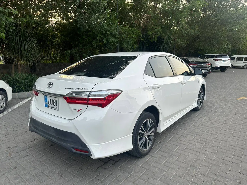 Toyota Corolla Altis 1.6 X CVT-i 2021 for sale in Lahore | PakWheels