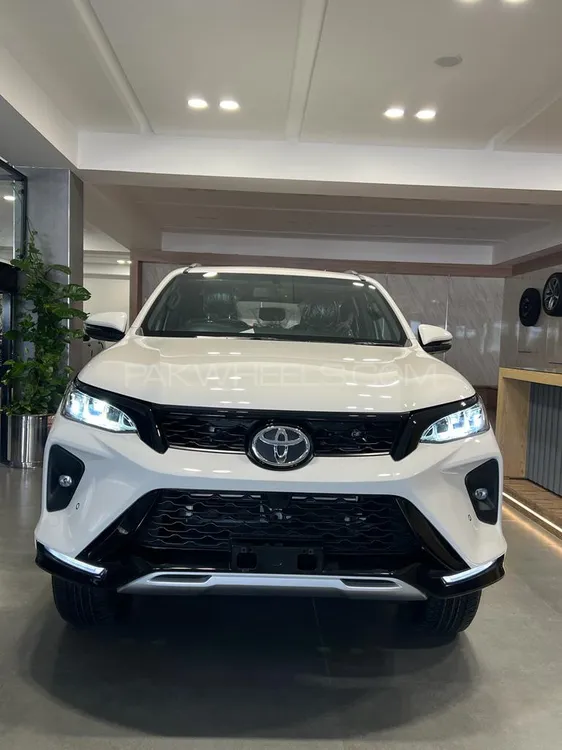 Toyota Fortuner 2023 for Sale in Islamabad Image-1