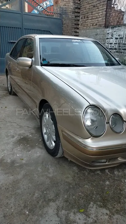 Mercedes Benz E Class 2001 for sale in Mardan