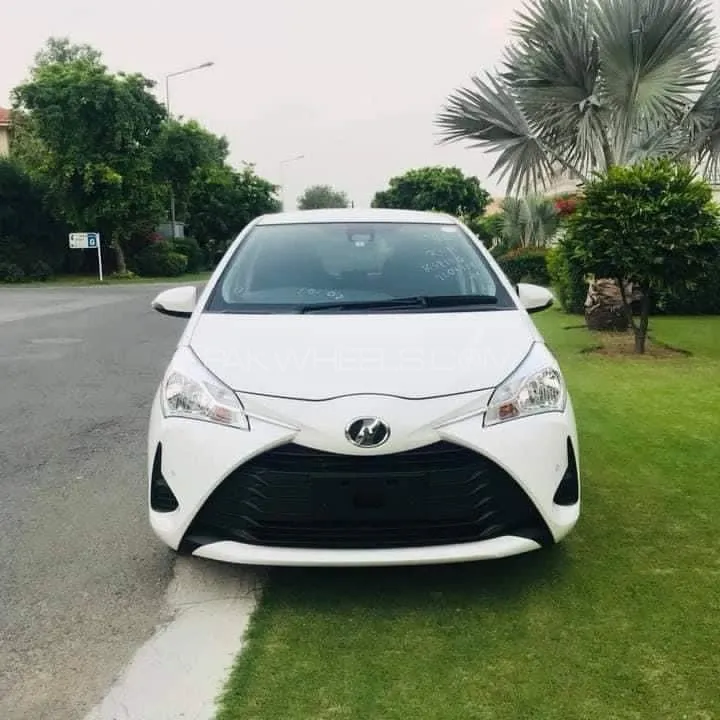 Toyota Vitz 2018 for Sale in Lahore Image-1