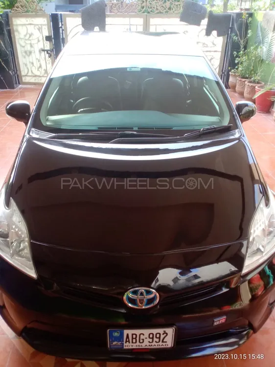 Toyota Prius 2012 for Sale in Lahore Image-1